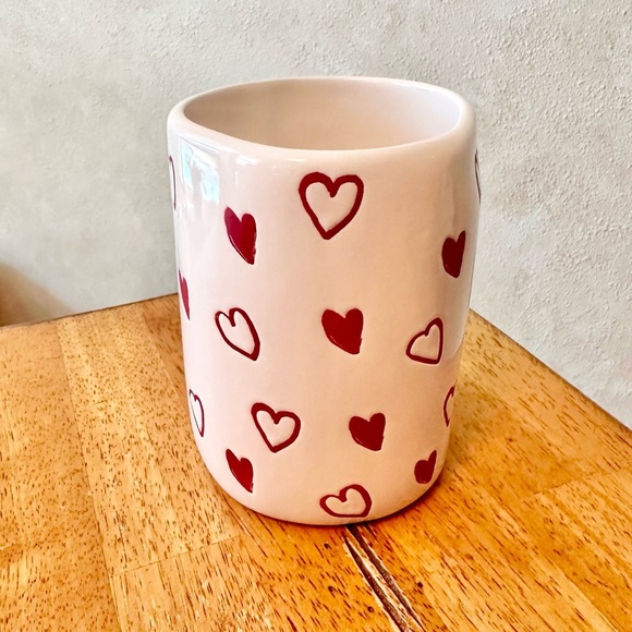 Rae Dunn LOVE Red Hearts Design Ceramic Coffee Mug BRAND NEW! - Picture 2 of 3